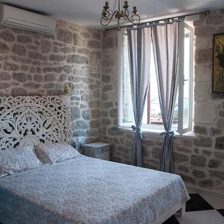 Apartment Romano *